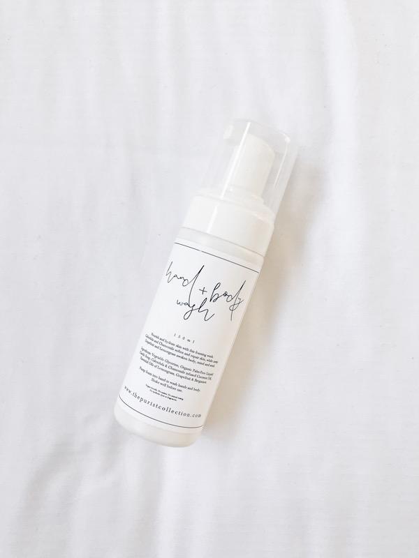Cleanse + nourish skin with this rehydrating, non-drying foaming wash.